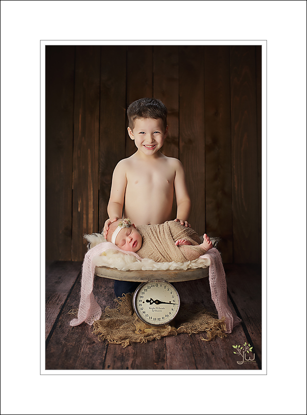 Best Puyallup newborn photographer